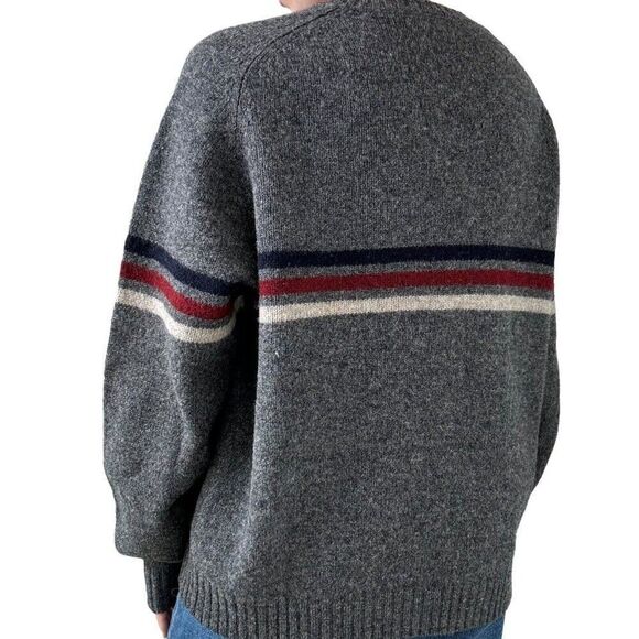 Vintage Mens J Crew 100% Wool Gray Striped Preppy V Neck Sweater XL - Picture 7 of 7